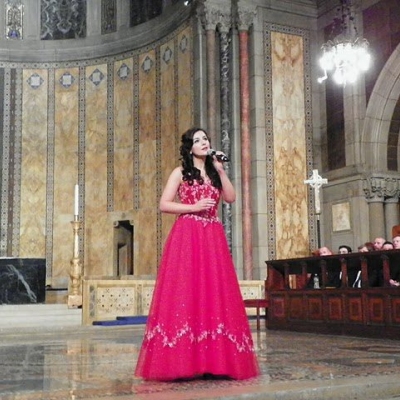 Margaret on tour in New York with the Fron Choir